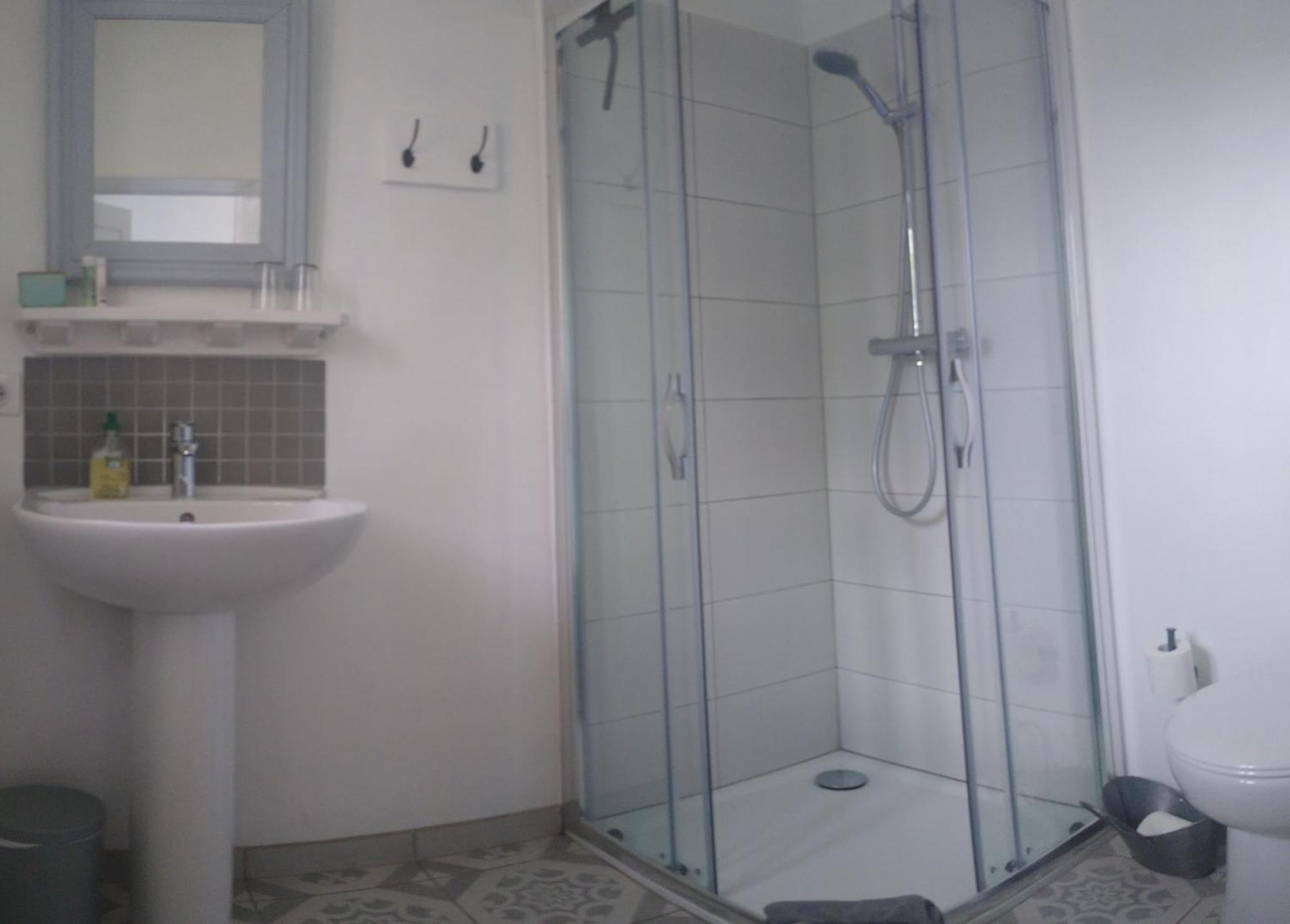 Le Petit Moliere Bed & Breakfast Servian Room photo